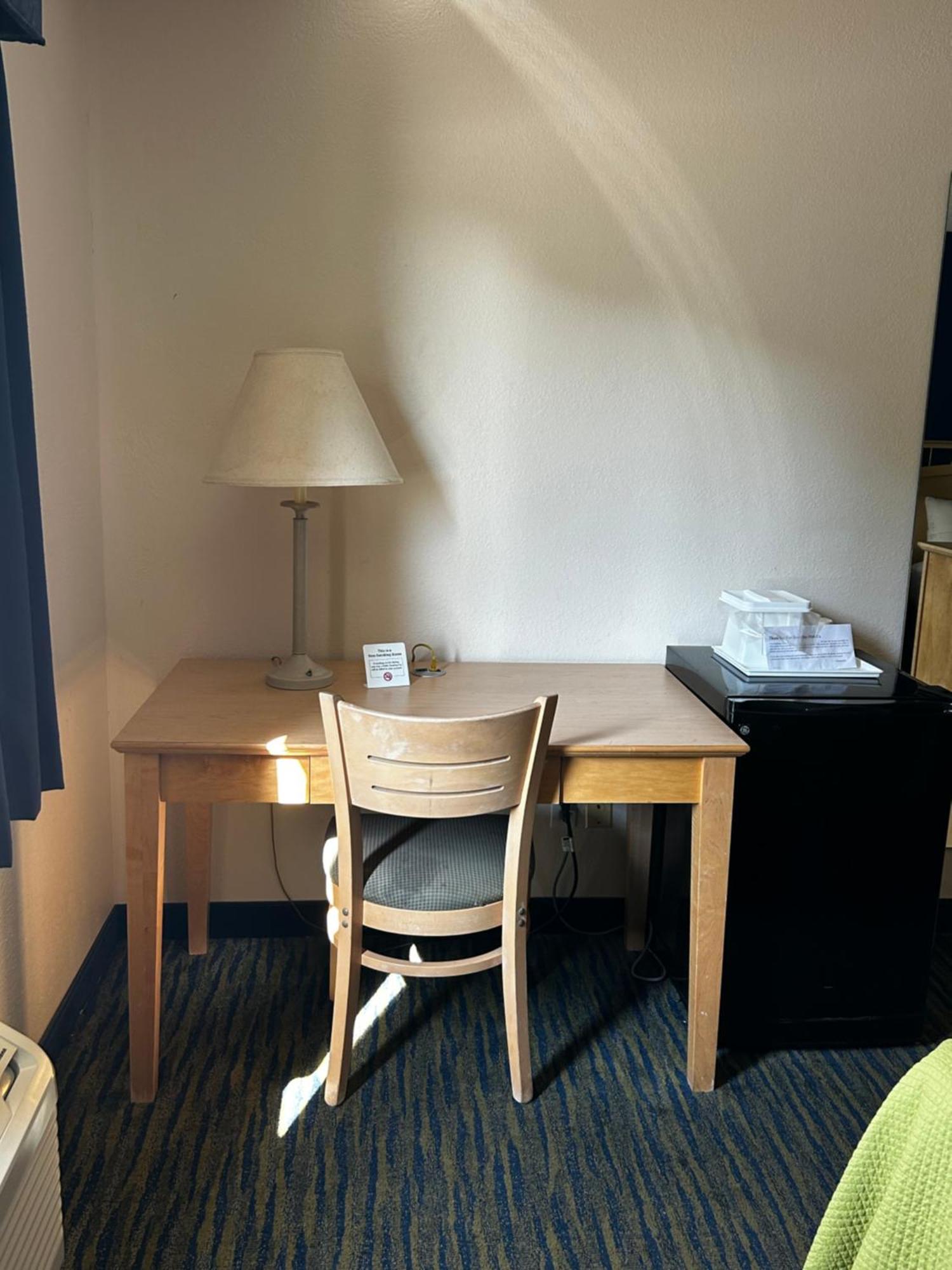 Ameristay Inn & Suites Waverly 외부 사진